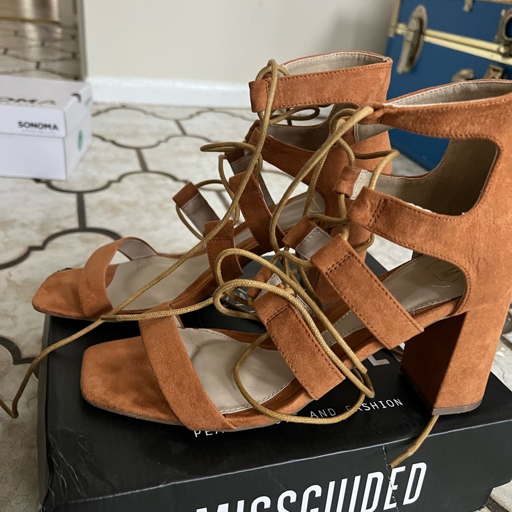 Women’s lace up heels